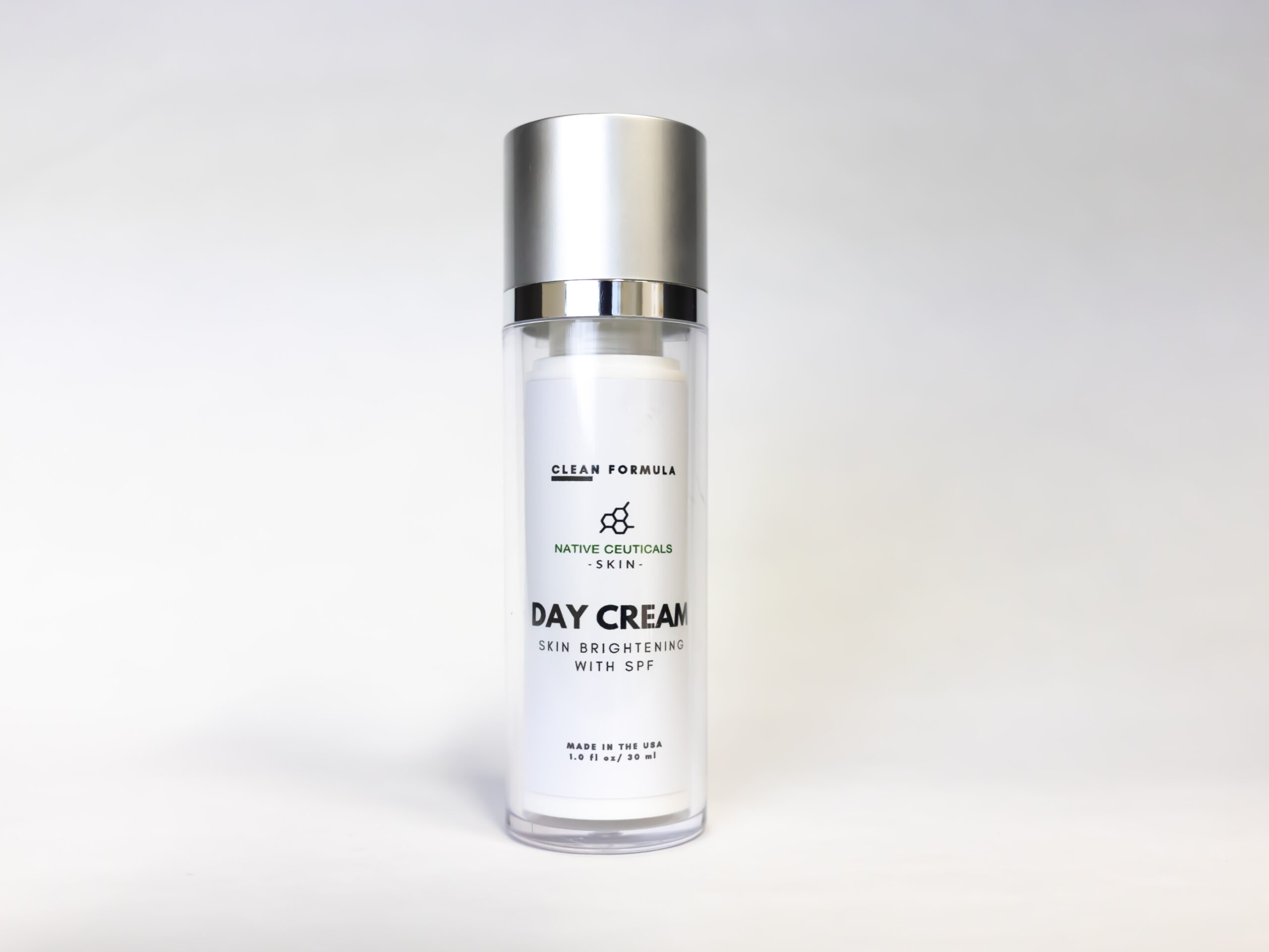 Day Renewal Face Cream with CBG and red raspberry oil